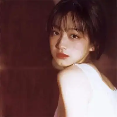 神仙复古怀旧港风高清女头合集 2022抖音火爆复古风真人女头_女生头像