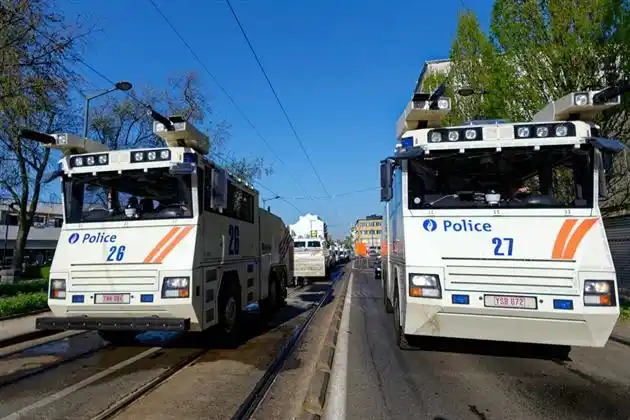 27比国疫情】新增103人 - 比利时维他命文化传媒