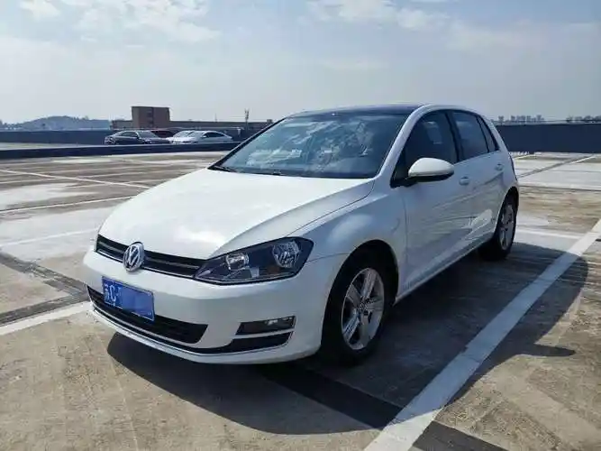 【徐州】2015年6月 大众 高尔夫 2015款 1.4tsi 自动舒适型 自动档