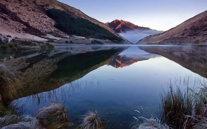 高清护眼绿色自然风景湖泊电脑壁纸