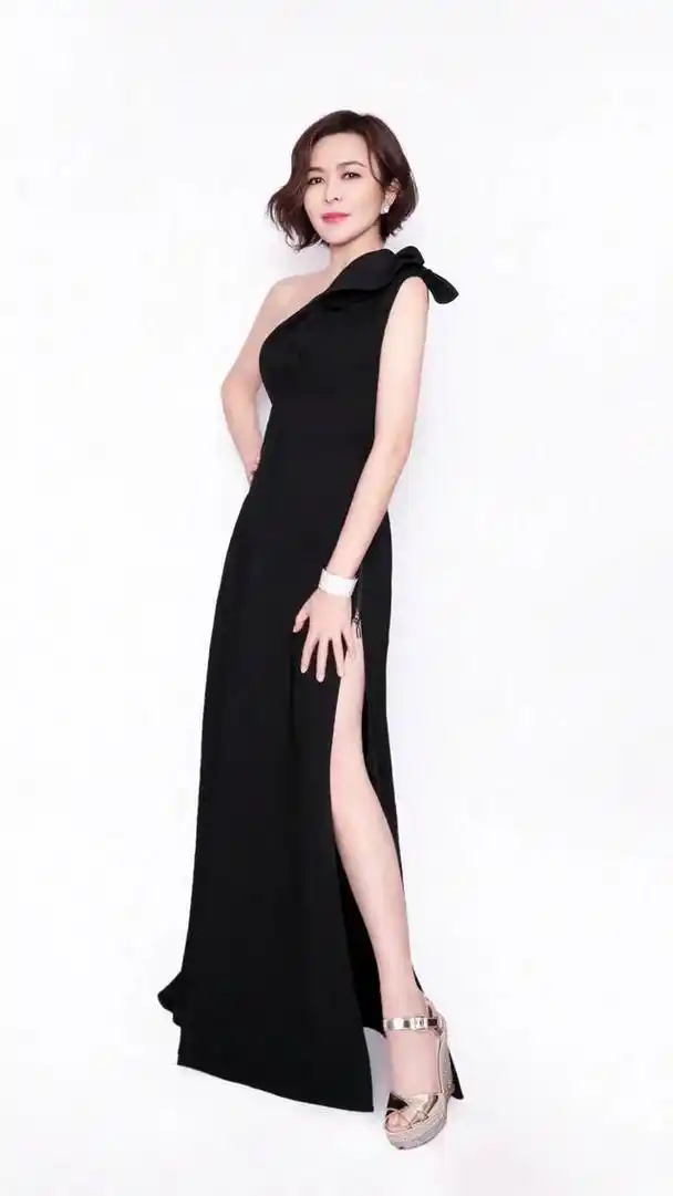 关之琳壁纸,我最喜欢她饰演的十三姨