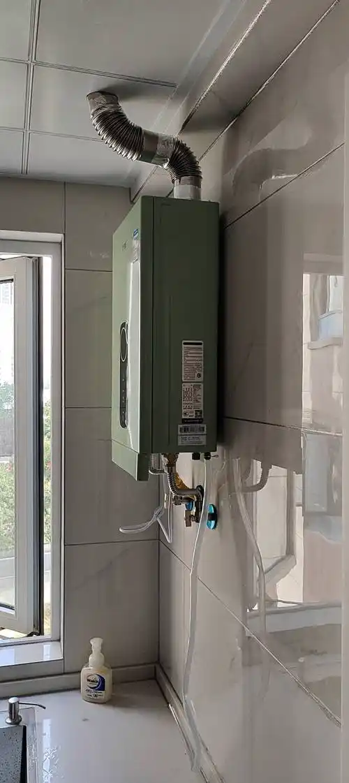 万家乐(macro)冷凝式零冷水热水器13升 一级能效智能增压恒温节能省气