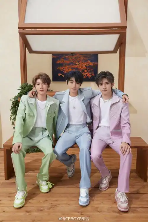 tfboys海报间距##tfboys海报越来越近了