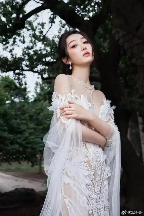 不愧是最美"林黛玉"!蒋梦婕清纯难掩性感,真是深藏不露啊!