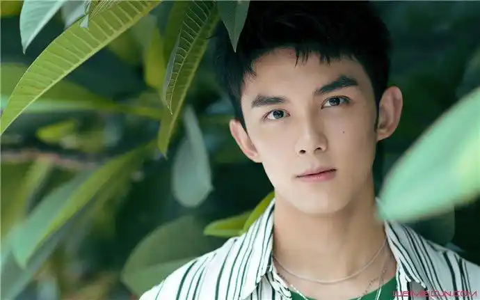 吴磊身高有一米八吗 吴磊身高怎么长的那么高