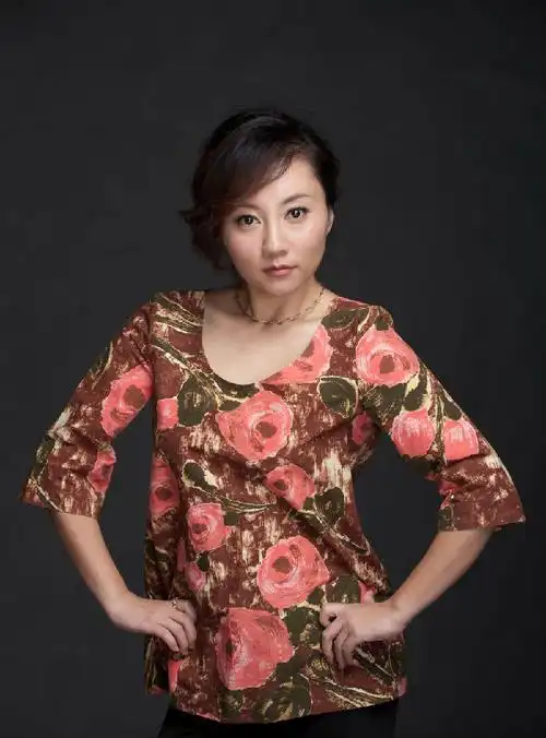 王晴出场费|王晴代言费|王晴商演报价|王晴pr广告植入