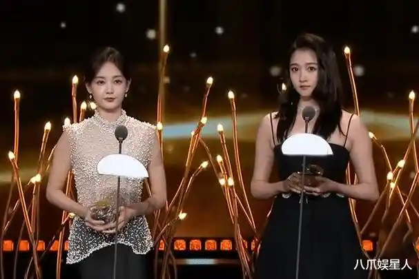 电视剧品质盛典李乃文获封叔圈天菜关晓彤李一桐的今天是何洛洛的明天