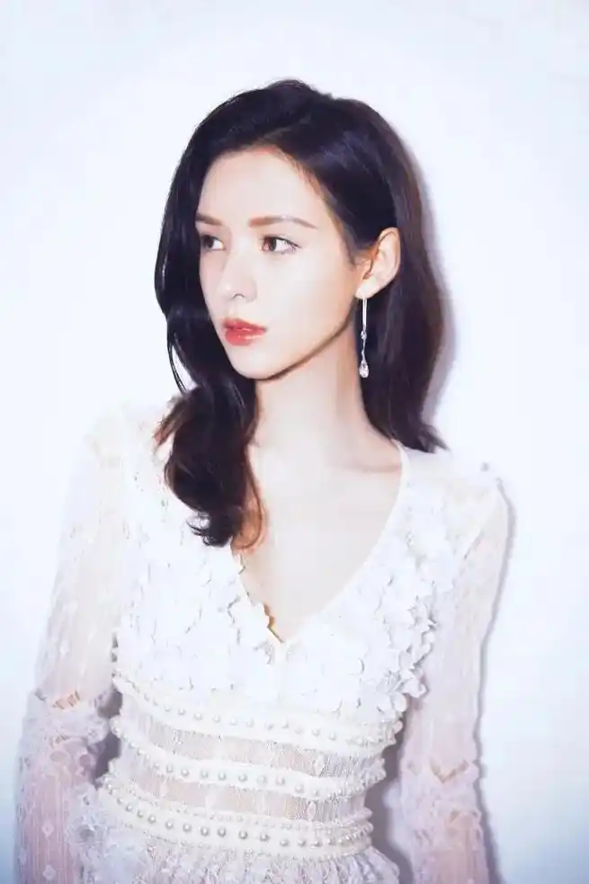 张予曦  #明星壁纸 - 抖音