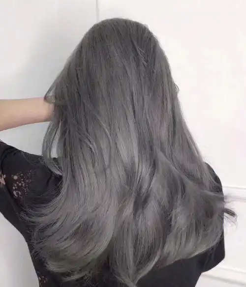 9696发色:奶茶灰棕(需要漂色 )7878怎么看