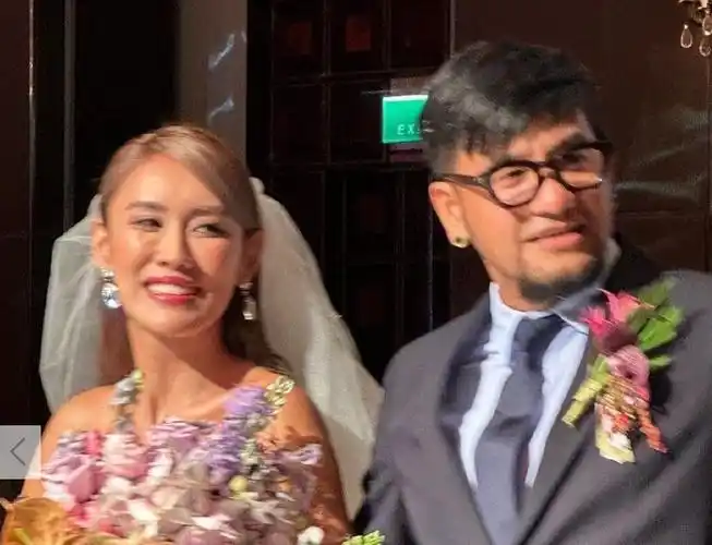 49岁张震岳办婚礼老婆身材太好被称黑美人两人儿子已5岁