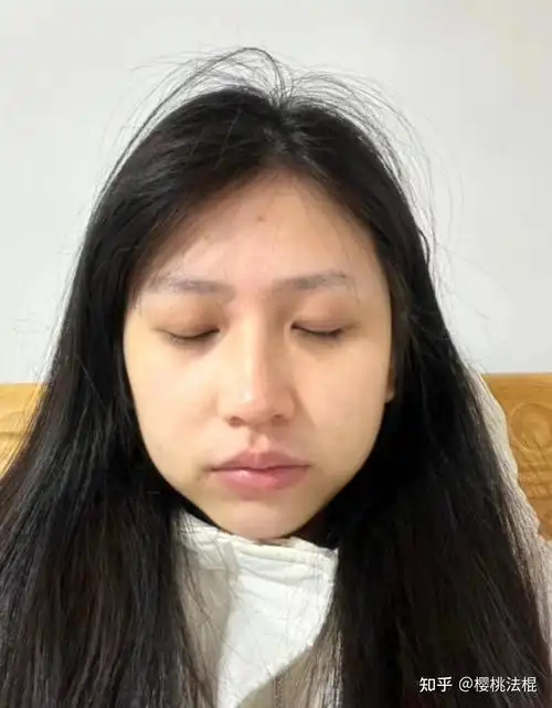 现在我们素颜在一起也可以大胆用原相机拍照了~好皮肤就是我的底气!