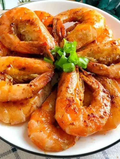 超级美味的椒盐大虾来啦!大家快来试试,香酥可口