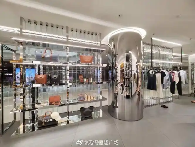 无锡恒隆广场女装精品店全新开幕