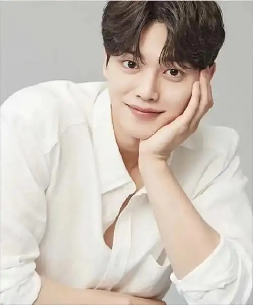 韩式男生刘海发型 高颜值逗号,m字,八字刘海