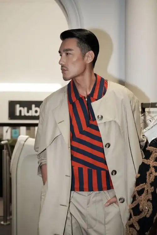 胡兵伦敦时装周走秀##胡兵时装周走秀状态