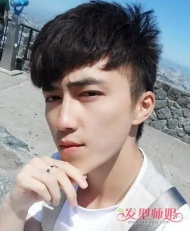 男生短板寸盖头发型 三面镂空锅盖头图片