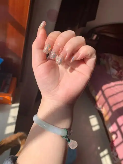 长指甲真是除了美一无是处