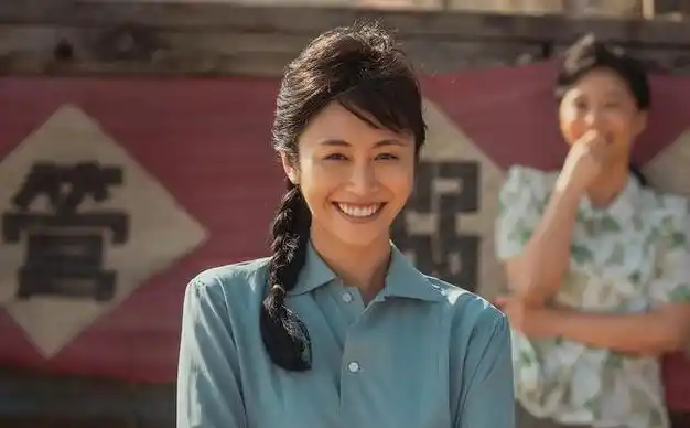 乔杉不做大保健改行卖泳装反套路的年代剧乘风踏浪来了