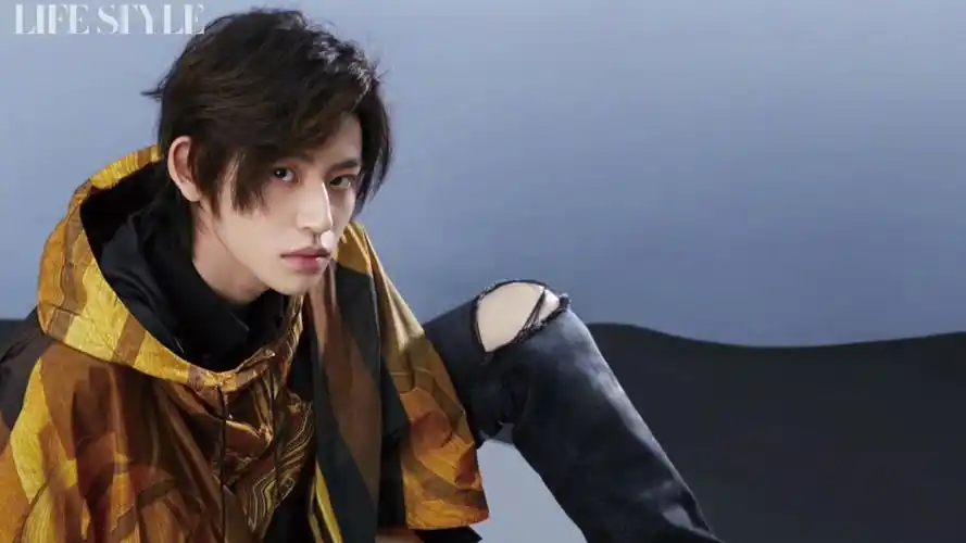 喜欢王琳凯的小吴