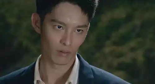 他在逆光中告白厉腾成最完美霸总剧情简单热烈可网友要弃剧