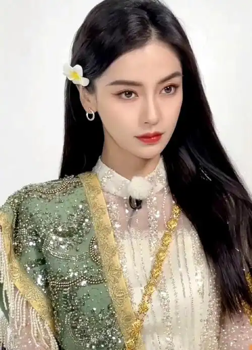 angelababy在泰国录制《奔跑吧兄弟》,现场照片曝光