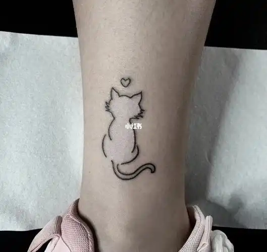 脚踝小清新纹身猫咪