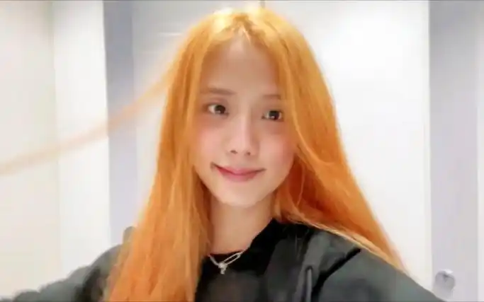 【中字】金智秀染金发vlog!浅发色好可爱好漂亮!