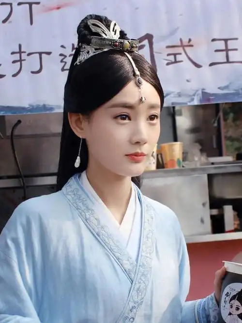 出道演女主三部古装剧将陆续上映人甜演技派下一个赵丽颖