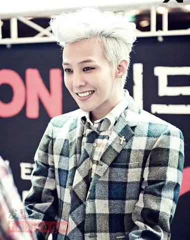 bigbang权志龙最新染发色之银白色飞机头