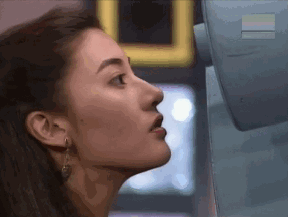 李嘉欣复出被嘲,200万零花钱都不够她用?