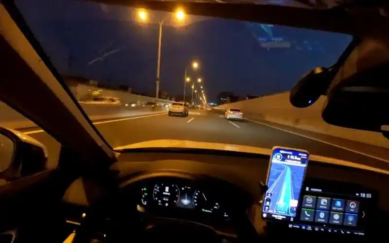 十一代思域夜间高速行驶|快开车超速