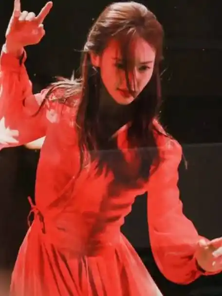 金晨最不想承认自己会跳舞的一次##现在就出发