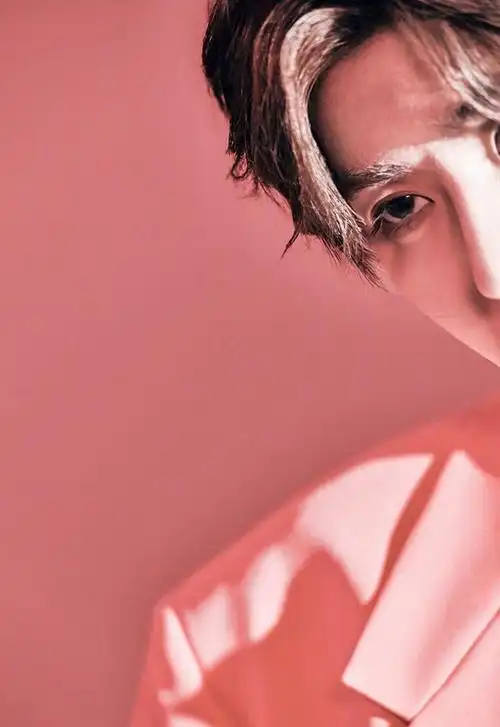 蔡徐坤都在不断地探索和突破,带给粉丝们更多的惊喜和感动