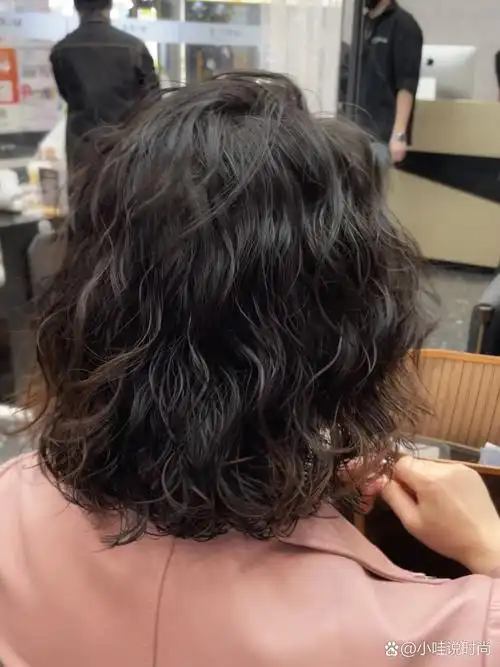 短发蛋卷头显发量,慵懒好文艺,很洋气百搭!