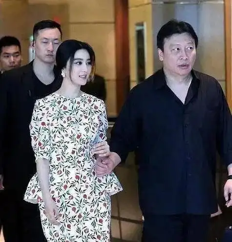 范冰冰的第二类男友,是有颜的,她两任公开的男友,都属于这一类.