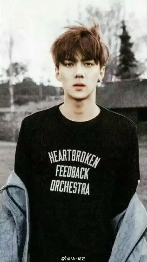 记住 帅就一个字跟哥一辈子 吴世勋  南韩仙子 !