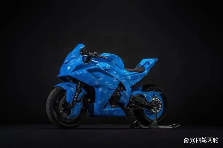 春风150水冷踏板,还有四缸500sr,三缸675sr,大傻春你干嘛?