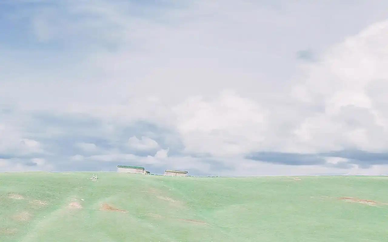 小清新草原简约唯美高清桌面壁纸