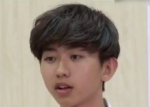 选秀3次c位出道,蔡徐坤召开个人演唱会,7年等待终偿夙愿