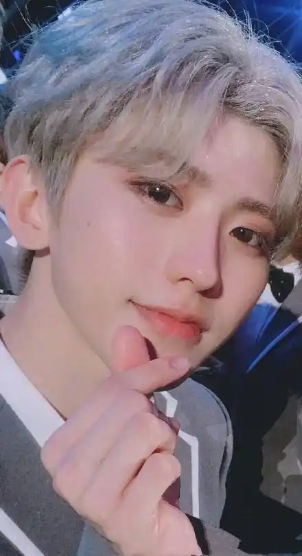 蔡徐坤成立个人工作室 粉丝欢呼:终于有家了!