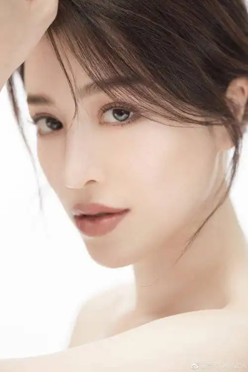 葛天晒最新照片电影质感堪比科幻大片