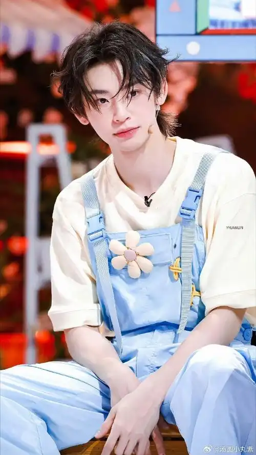 小鬼嘻嘻不嘻嘻