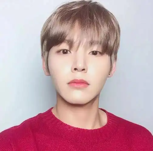 当下最流行的男生刘海,每天被帅醒!