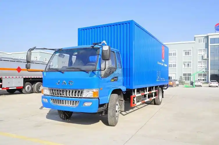 江淮普通厢式货车左前面