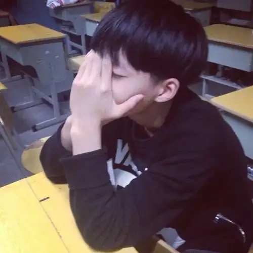 国民校草情侣头像