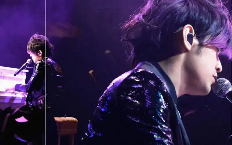 07年的紫毛伦唯一一次唱起这首苦情歌