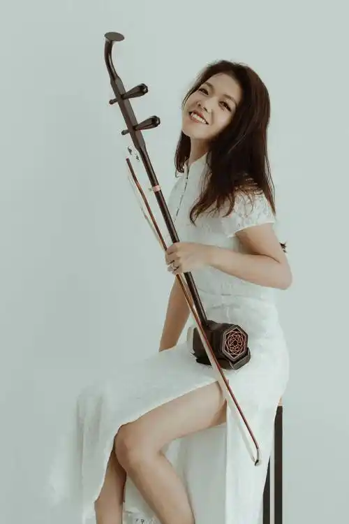 张 萌徐佳宝李维静刘夏瑜于天睿杨晓静刘思琪张 睿朱欣雨侯姝婷特邀