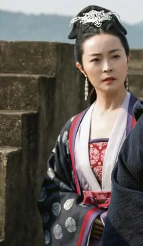 方晓莉饰殷贵妃