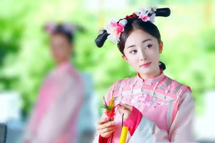 杨幂再战清宫戏经典令妃角色她能否驾驭