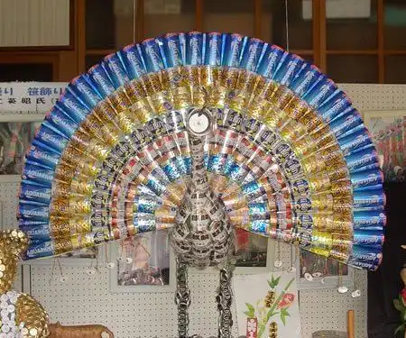 15个啤酒易开罐制作的创意雕塑造型